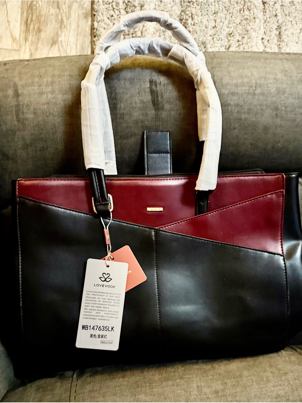 Lovevook Two-Tone Black and Burgundy Tote Bag